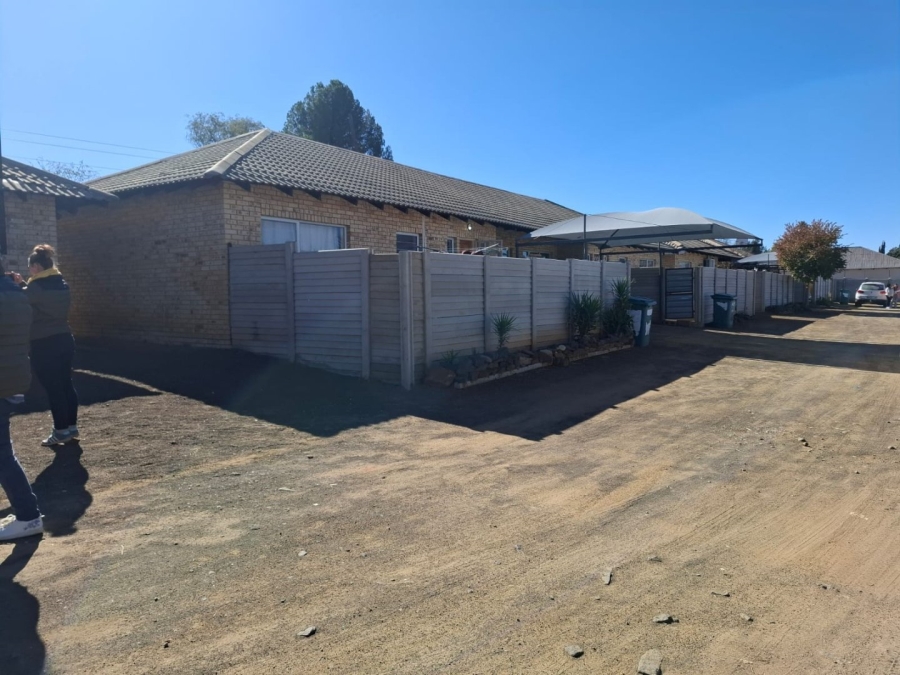 8 Bedroom Property for Sale in Brandfort Free State